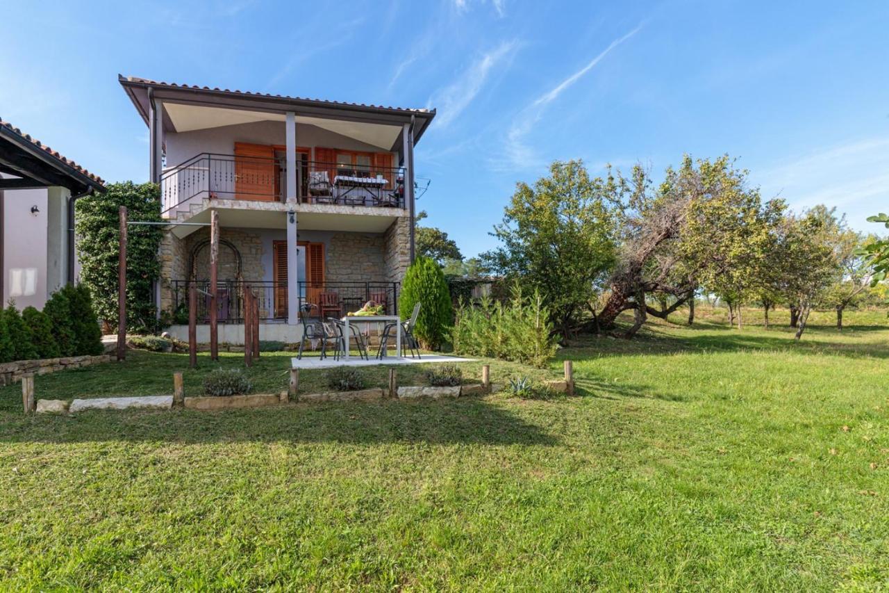 Apartments Sveti Leonard Oprtalj Exterior photo